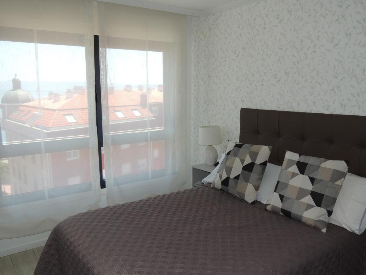 Apartamento Con Vistas Al Mar Y Playa Enfrente Ribeira Bagian luar foto